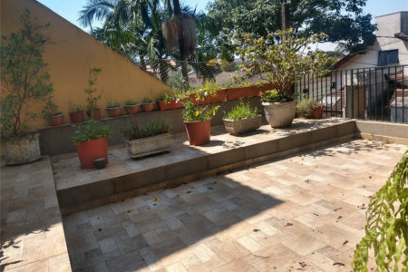 Sobrado à venda com 4 quartos, sendo 1 suíte,  em Parque dos Príncipes, São Paulo, SP