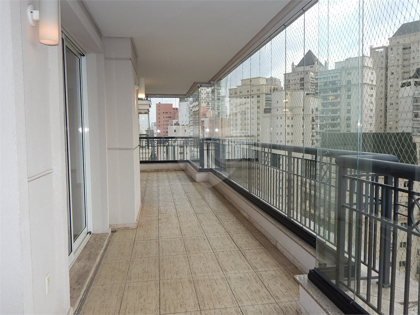 Apartamento à venda com 4 suítes em Moema, São Paulo, SP