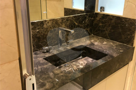 Apartamento à venda com 4 suítes em Vila Suzana, São Paulo, SP