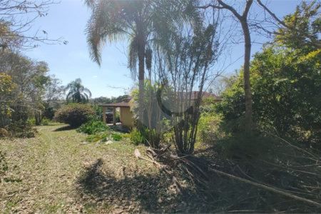 Sítio à venda com 3 quartos, sendo 1 suíte,  em Da Barra, Salto de Pirapora, SP