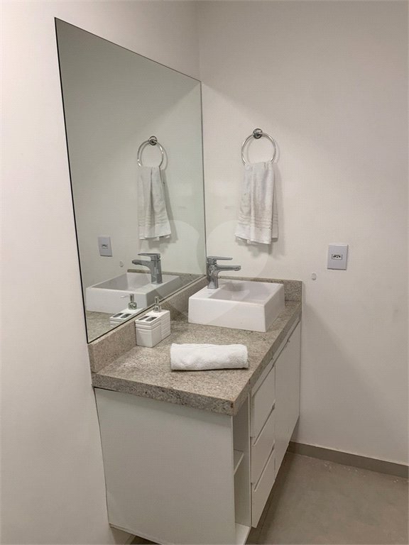Apartamento para alugar com 2 quartos, sendo 1 suíte,  em Vila Olímpia, São Paulo, SP