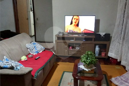 Casa à venda com 2 quartos, sendo 1 suíte, em Vila Industrial, Mogi das Cruzes, SP