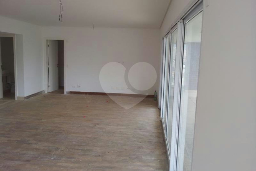 Apartamento à venda com 4 suítes em Santana, São Paulo, SP
