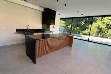 Casa à venda com 4 suítes no condomínio Residencial Granville, Atibaia - SP