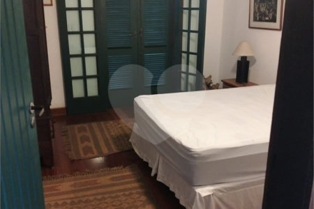 Casa em condomínio à venda com 3 quartos, sendo 2 suítes, em Portinho, Cabo Frio, RJ