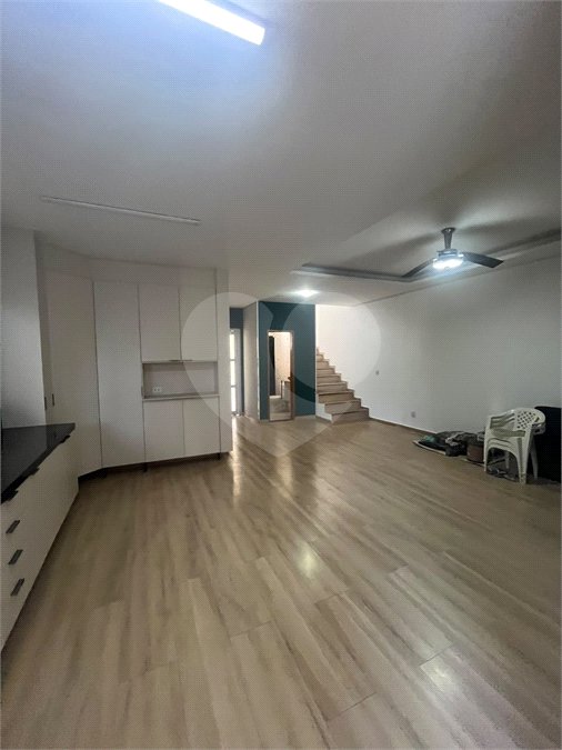 Casa à venda ou para alugar com 2 quartos, sendo 4 suítes, no condomínio Residencial Jardim Bréscia, Indaiatuba - SP