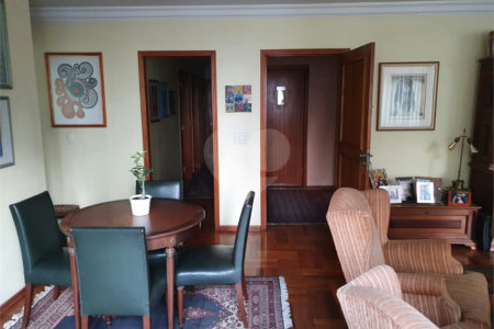 Apartamento à venda com 3 quartos, sendo 2 suítes, em Itaim Bibi, São Paulo, SP