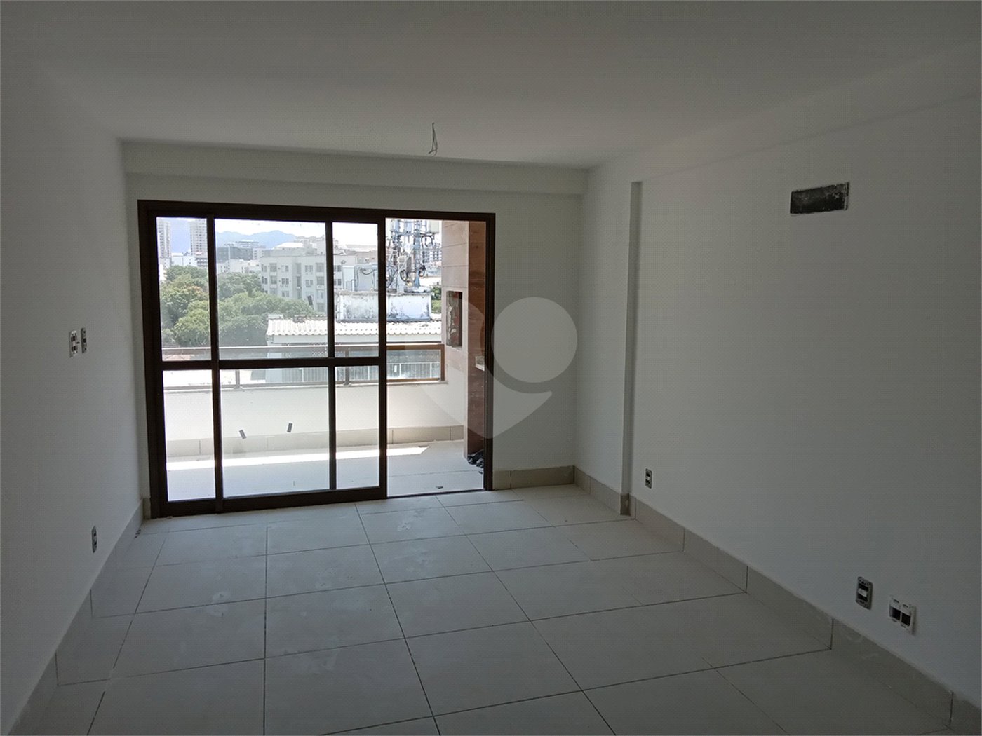 Apartamento à venda com 2 quartos, sendo 1 suíte,  em Tijuca, Rio de Janeiro, RJ