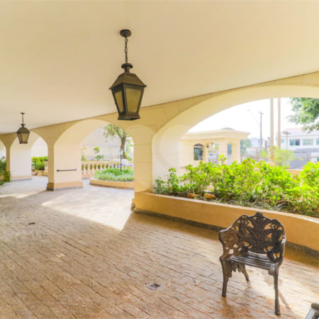 Apartamento à venda com 3 quartos, sendo 1 suíte, em Santo Amaro, São Paulo, SP
