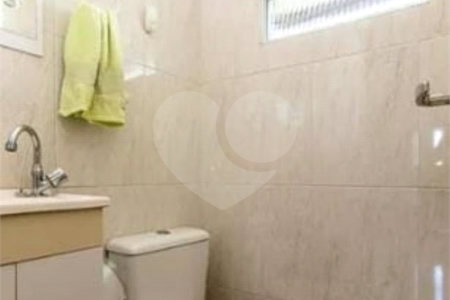 Sobrado à venda com 4 quartos, sendo 1 suíte,  em Vila Dalila, São Paulo, SP
