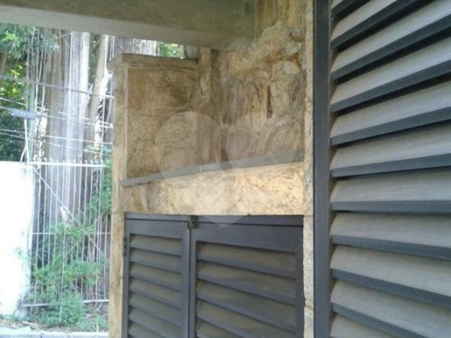 Sobrado à venda com 5 quartos, sendo 1 suíte,  em Tremembé, São Paulo, SP
