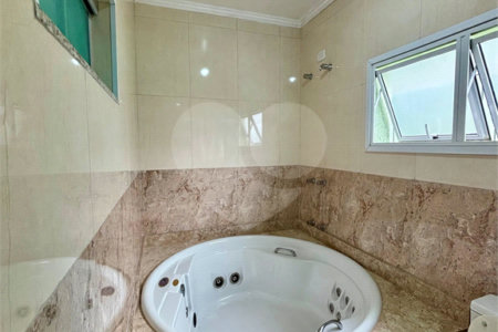 Casa à venda ou para alugar com 6 quartos, sendo 1 suíte, em Residencial/Comercial, Guarulhos, SP