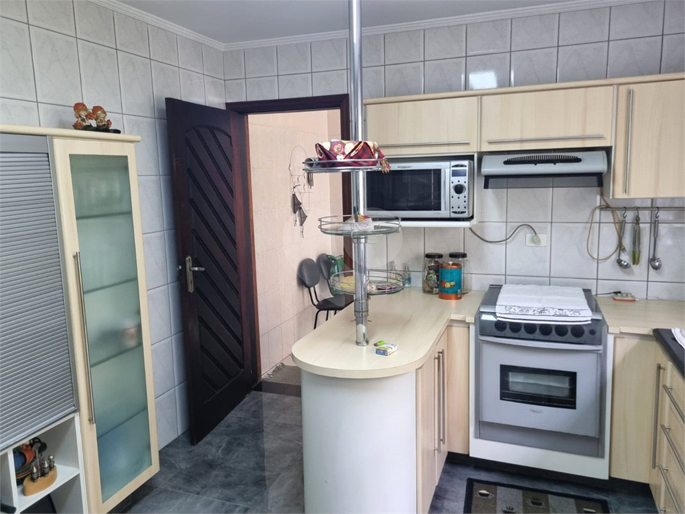 Sobrado à venda com 3 suítes em Vila Vitório Mazzei, São Paulo, SP