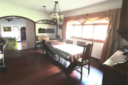 Casa à venda com 2 suítes no condomínio Pila, São Paulo - SP