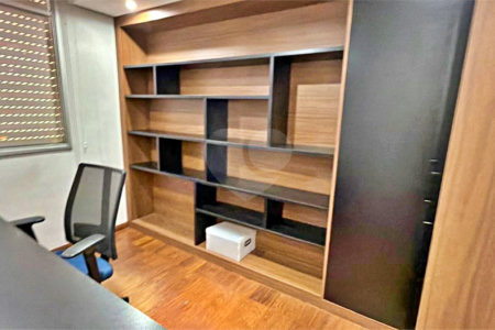 Apartamento à venda com 3 quartos, sendo 1 suíte, em Santo Amaro, São Paulo, SP