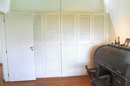 Casa à venda com 3 quartos, sendo 1 suíte, em Guarapiranga, São Paulo, SP