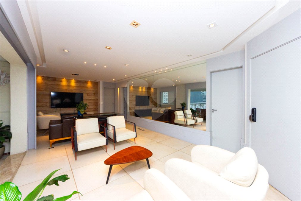 Apartamento à venda com 2 quartos, sendo 1 suíte, em Chácara Santo Antônio (zona Sul), São Paulo, SP