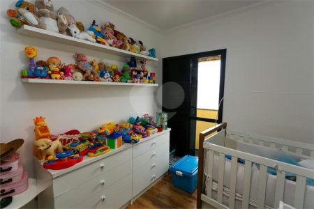Apartamento à venda com 3 quartos, sendo 1 suíte,  em Paraíso do Morumbi, São Paulo, SP