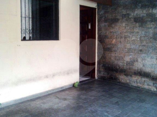 Sobrado à venda com 2 quartos em Horto, São Paulo, SP