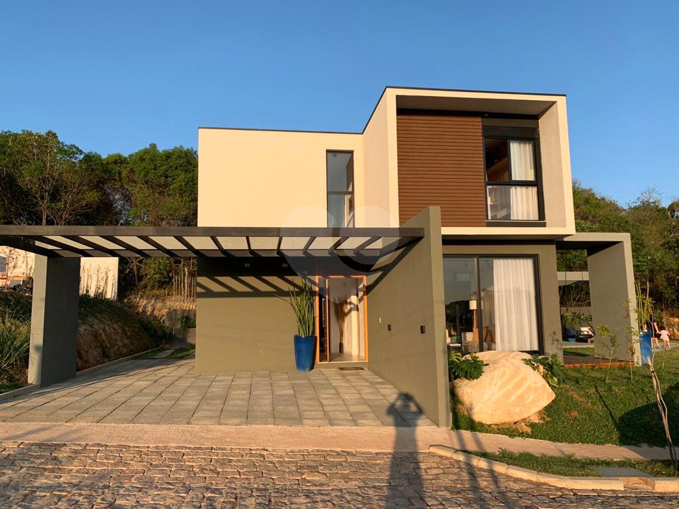 Casa à venda com 4 suítes no condomínio La Reserva Ii, Atibaia - SP