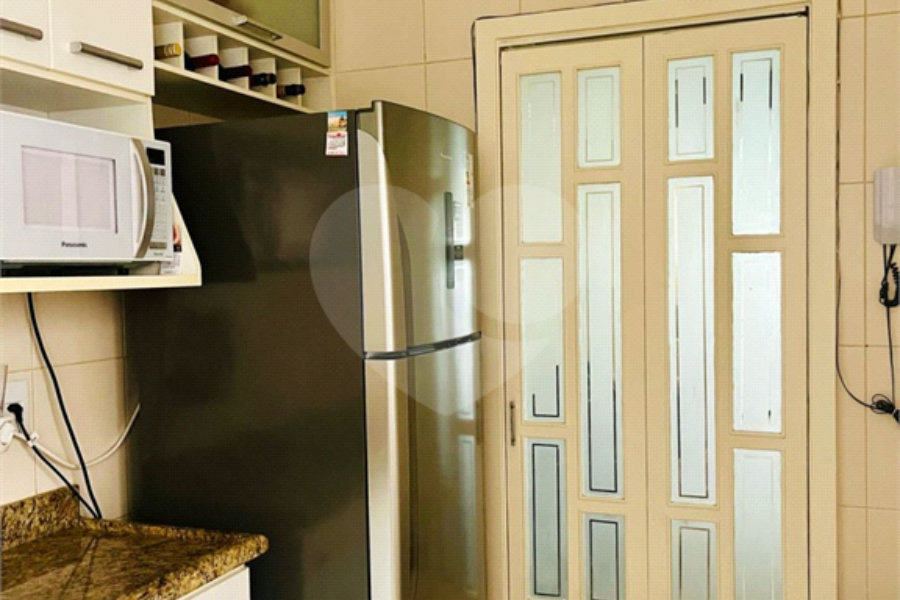 Casa à venda com 3 quartos, sendo 2 suítes, no condomínio Res Green Villagge, São Paulo - SP