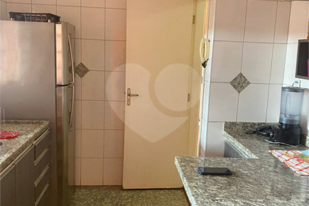 Casa à venda com 4 quartos, sendo 1 suíte, no condomínio Copacabana., Ribeirão Preto - SP