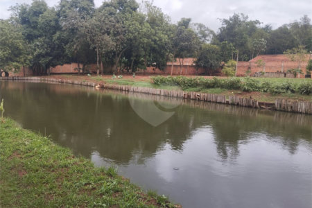 Chácara à venda com 3 quartos, sendo 1 suíte, em Chácara Flora Araraquara, Araraquara, SP
