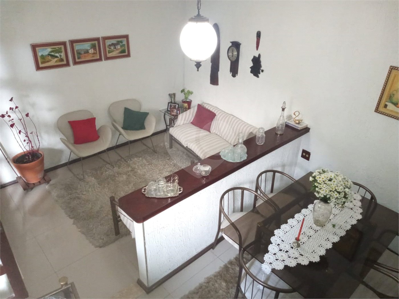 Sobrado à venda com 3 quartos, sendo 1 suíte,  em Vila Caputera, Mogi das Cruzes, SP