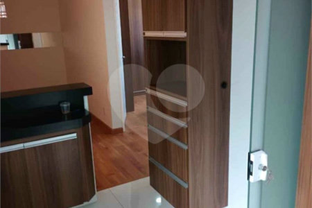 Apartamento no Res. Spazio Mont Royal