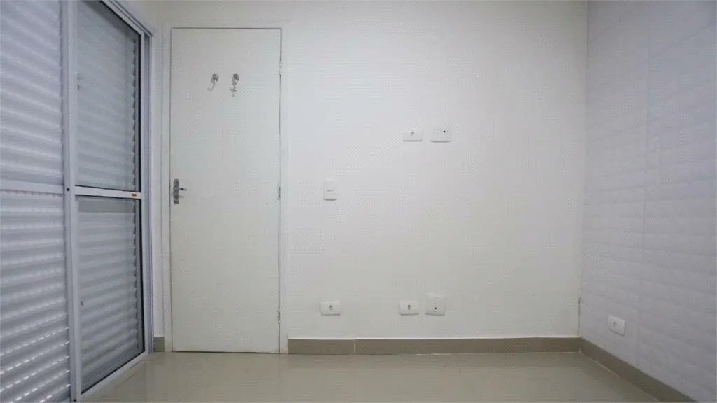 Casa à venda com 3 quartos, sendo 1 suíte, em Jardim Bonfiglioli, São Paulo, SP