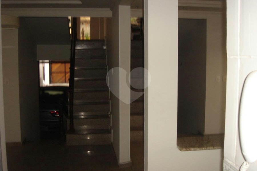 Sobrado à venda com 6 quartos, sendo 2 suítes, em Santana, São Paulo, SP