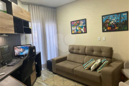 Casa à venda com 3 suítes no condomínio Campos do Conde I, Paulínia - SP