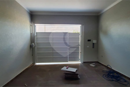 Casa à venda com 2 quartos, sendo 1 suíte,  em Jardim Imperial, Atibaia, SP