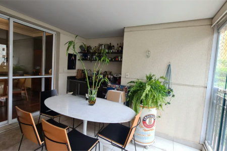 Apartamento à venda com 4 quartos, sendo 3 suítes, em Cidade Monções, São Paulo, SP