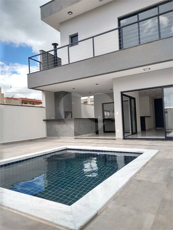 Casa à venda com 3 suítes no condomínio Residencial Villagio Wanel, Sorocaba - SP