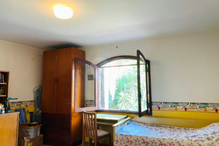 Sobrado à venda com 5 quartos, sendo 2 suítes, em Interlagos, São Paulo, SP