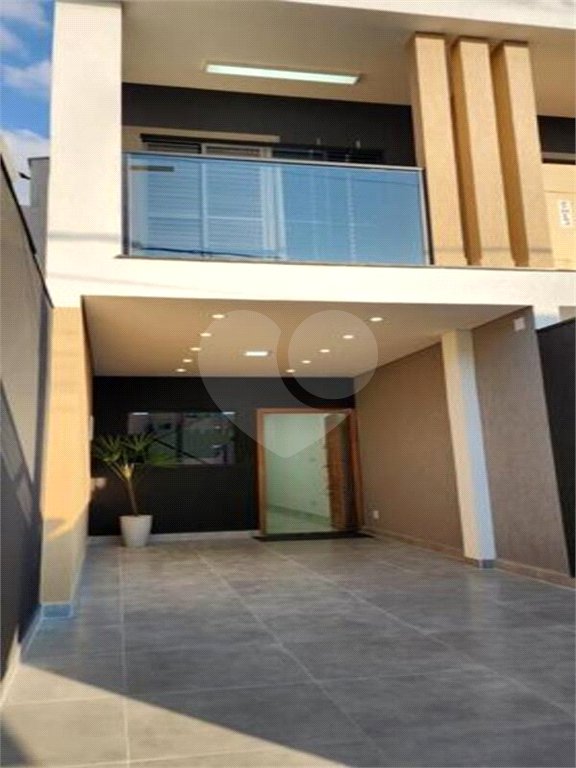 Casa à venda com 1 quarto, sendo 2 suítes,  no condomínio Residencial Oliveira, São Paulo - SP