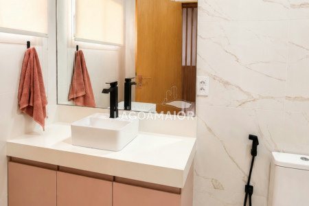 Casa à venda com 4 quartos, sendo 4 suítes, no condomínio Residencial Villa Dumont, Três Lagoas - MS