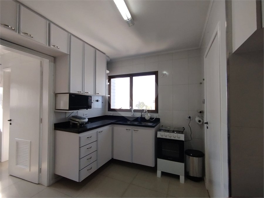 Apartamento para alugar com 3 quartos, sendo 1 suíte, em Morumbi, São Paulo, SP