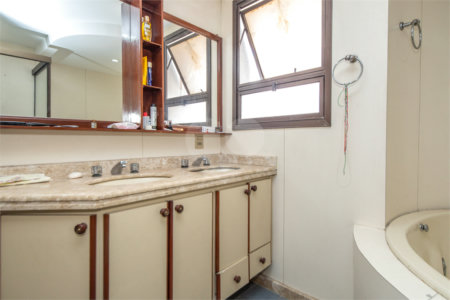 Apartamento à venda com 3 suítes em Alto da Boa Vista, São Paulo, SP