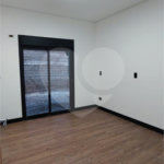 Casa à venda ou para alugar com 5 quartos, sendo 3 suítes, no condomínio Figueira Garden, Atibaia - SP