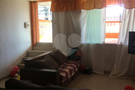 Sobrado à venda com 3 quartos em Vila Medeiros, São Paulo, SP