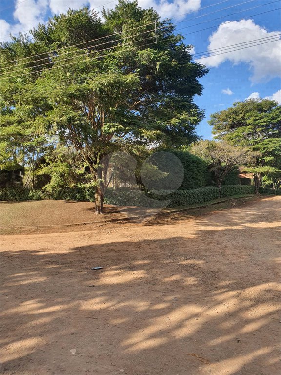 Chácara à venda com 4 quartos, sendo 2 suítes, em Vale dos Pinheiros, Atibaia, SP