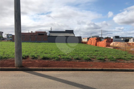 Terreno à venda no condomínio Residencial Golden Ville, Itapetininga - SP