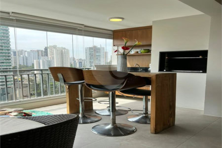 Apartamento à venda com 3 suítes em Jardim Caboré, São Paulo, SP
