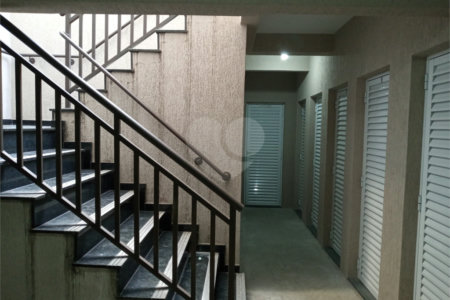 Casa à venda com 2 suítes no condomínio martinha, São Paulo - SP