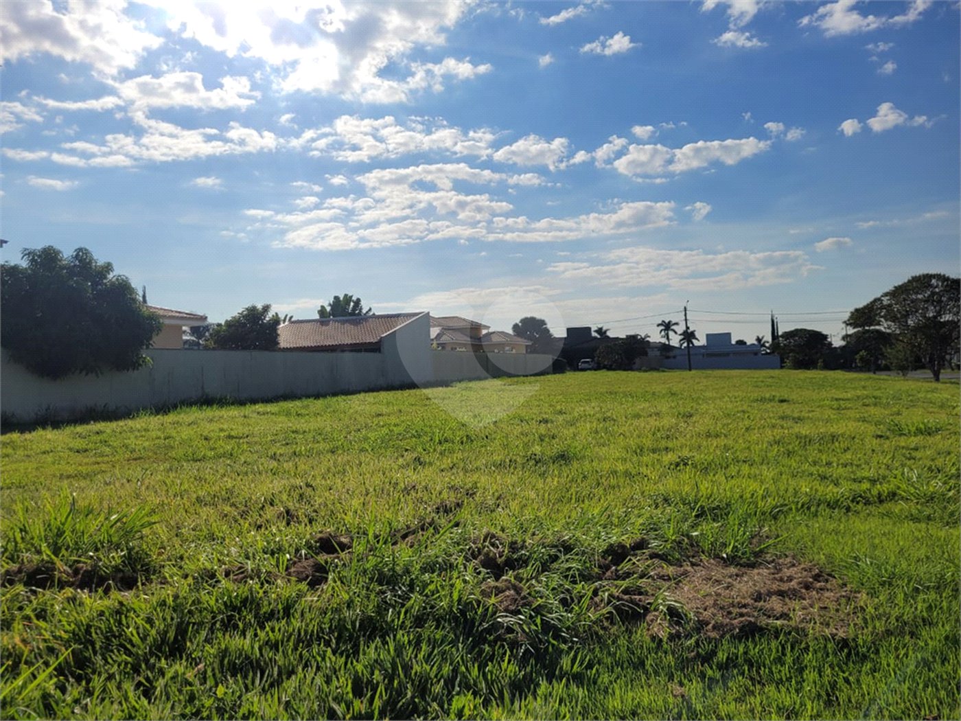 Terreno à venda no condomínio Village Ipanema 1, Araçoiaba da Serra - SP