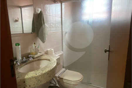 Casa à venda com 3 quartos, sendo 2 suítes, no condomínio Residencial Jardim Altos de Suzano, Suzano - SP
