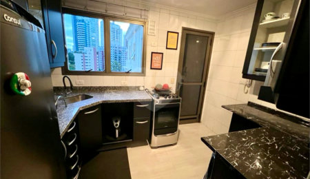 Cobertura à venda com 3 quartos, sendo 1 suíte,  em Vila Andrade, São Paulo, SP