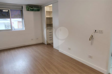 Casa de Vila à venda com 3 quartos, sendo 2 suítes, em Santo Amaro, São Paulo, SP